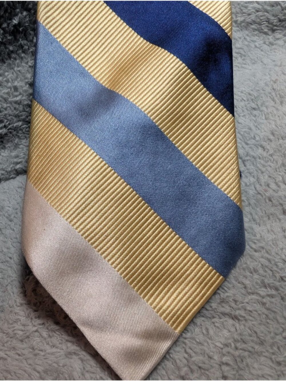 Tommy Hilfiger Mens 100% Silk Striped Ties In Gold & Blue Pattern Set Of 2